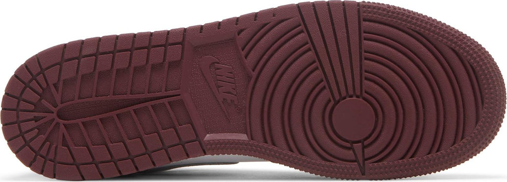 Soles of Nike Air Jordan 1 Low "Bordeaux" (GS) au.sell store