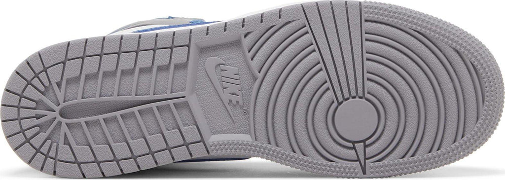 Soles of Nike Air Jordan 1 High OG "True Blue" (GS) au.sell store