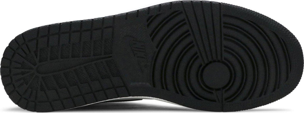 Soles of Nike Air Jordan 1 High "Silver Toe" (Women's)  au.sell store