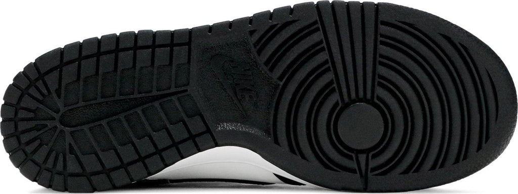 Soles of Nike Dunk Low "White Black Panda" (GS) - au.sell