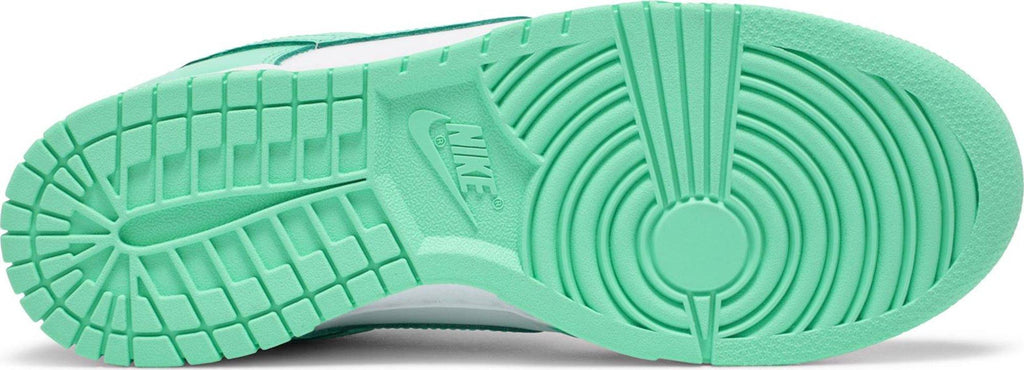 Soles Nike Dunk Low "Green Glow" (Women's) au.sell store