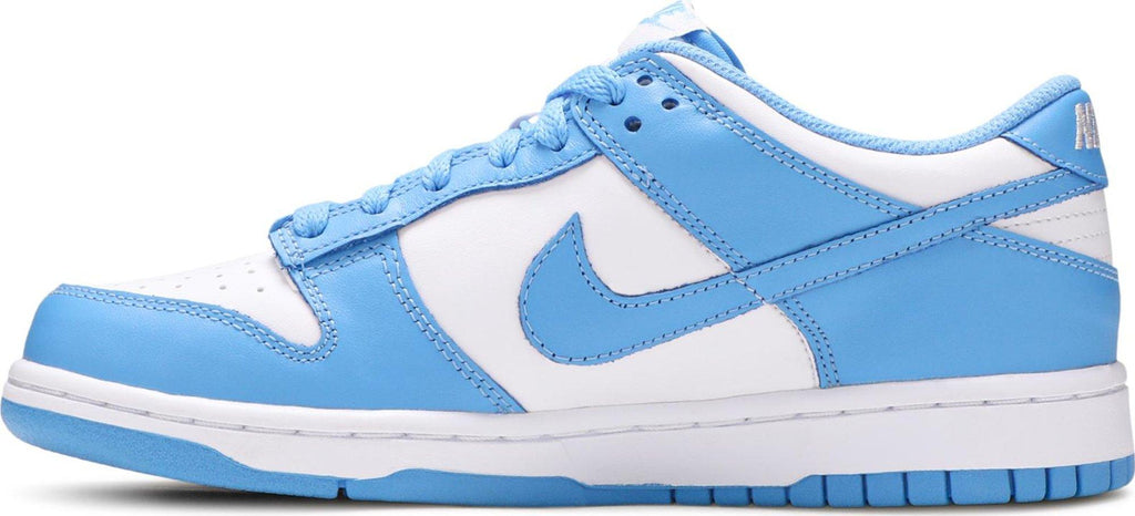 Side View Nike Dunk Low "UNC" (GS)