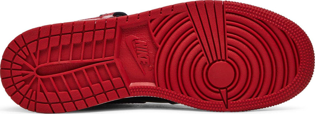 Soles of Nike Air Jordan 1 High "Patent Bred" (GS) au.sell store