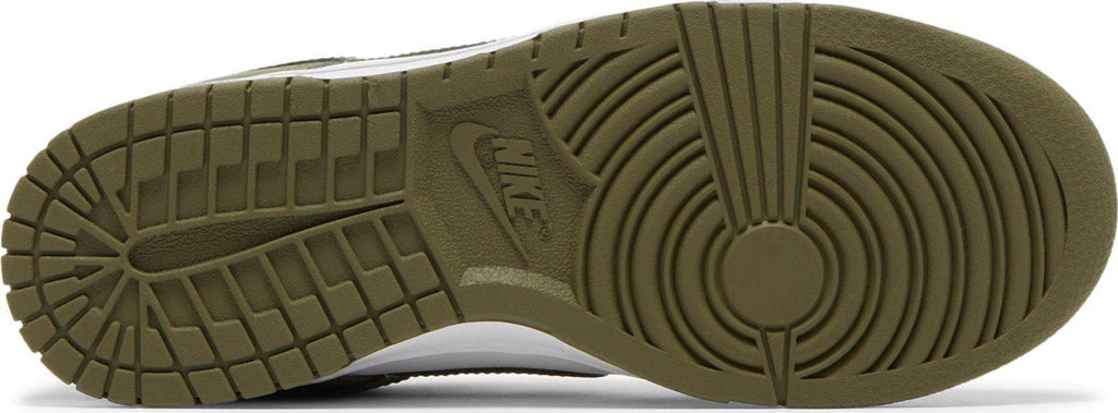 Soles Nike Dunk Low "Olive" (Women's) au.sell store