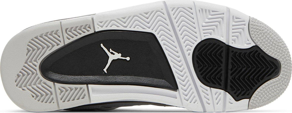 Soles of Nike Air Jordan 4 "Military Black" (GS) au.sell store