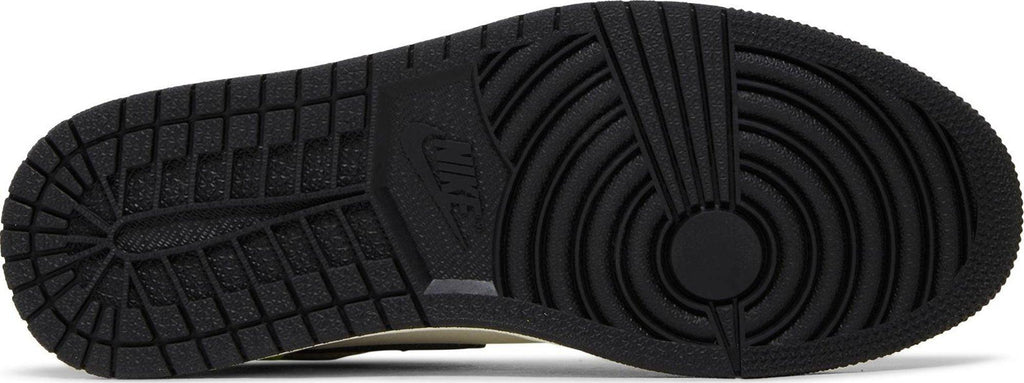 Soles of Nike Air Jordan 1 High "Visionaire" au.sell store