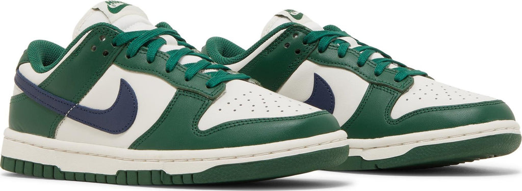 Both Sides of Nike Dunk Low "Gorge Green" (Women's) au.sell store