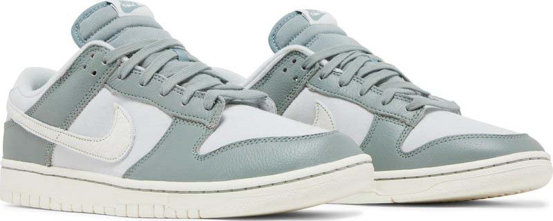 Both Sides Nike Dunk Low "Mica Green" au.sell