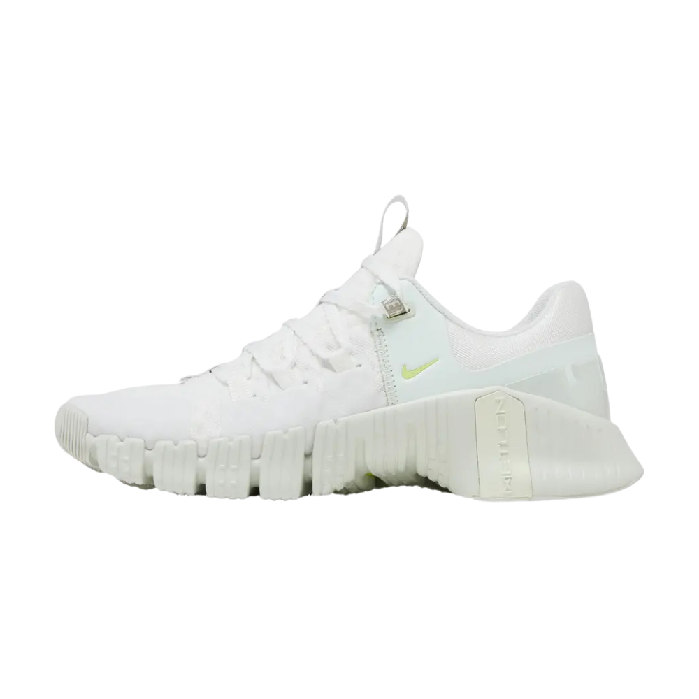 Shop Nike Free Metcon 5 Premium "Summit White Sea Glass" (Women's)