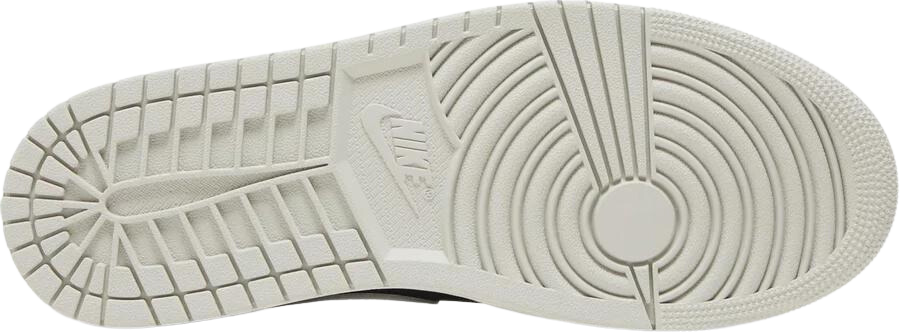 Soles of Nike Air Jordan 1 Low OG "Black Cement" au.sell store CZ0790-001