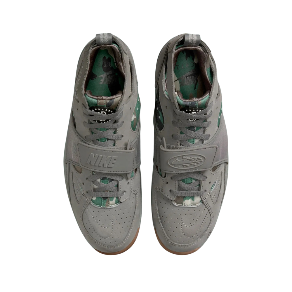 Purchase the exclusive Nike Air Trainer Huarache x Corteiz "Gully Grey" here