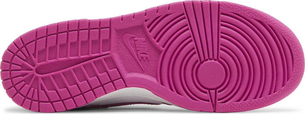 Soles of Nike Dunk Low "Active Fuchsia" (GS) au.sell store