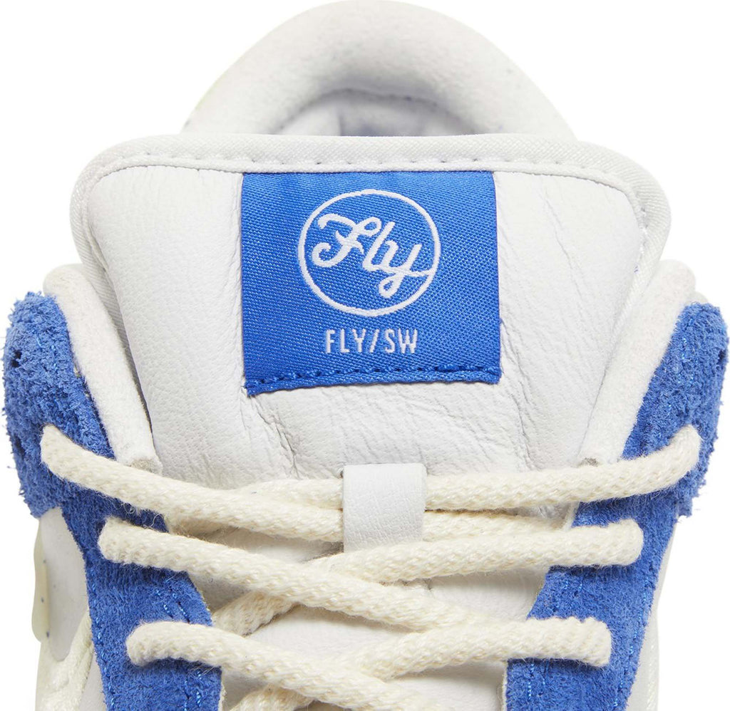 Detail on the tongue of the Nike SB Dunk Low Pro "Fly Streetwear Gardenia" au.sell